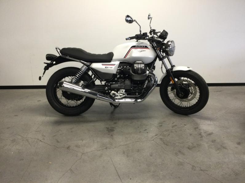 MOTO GUZZI V7 850 SPECIAL - Offre