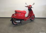VESPA 50 PRIMAVERA RED EDITION - DESTOCKAGE